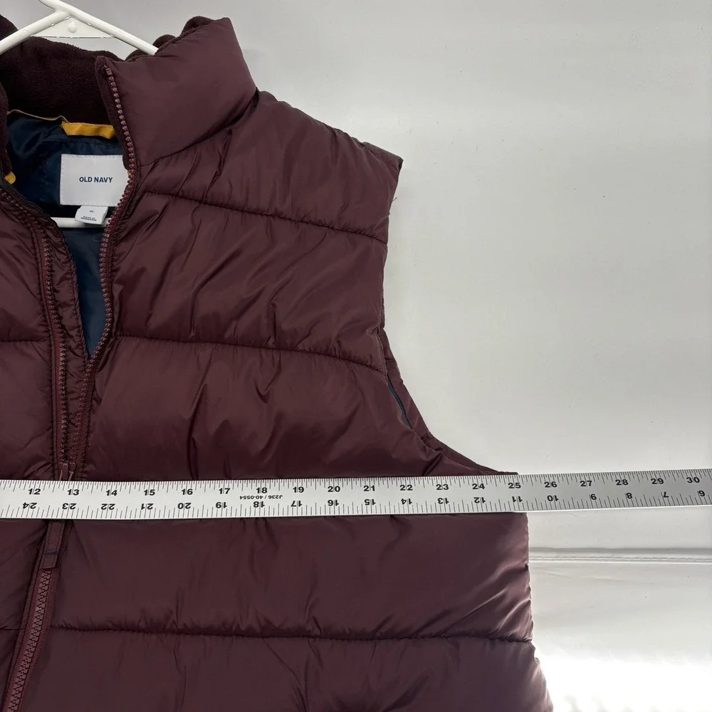 Old Navy small scratch